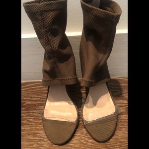 OLIVE GREEN STRETCH HIGH HEEL BOOTIE BY QUPID SZ 6